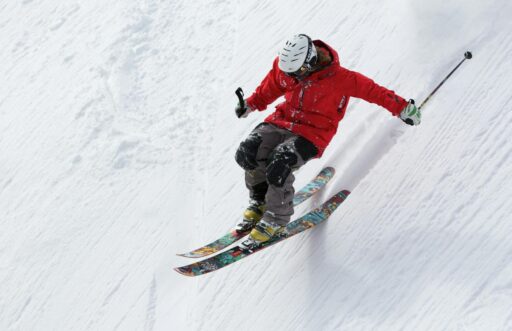 Sådan forbereder du dig på skiferien med det rette udstyr og tøj